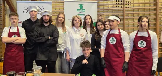 Dyrekcja naszej szkoły wraz z młodzieżą na Targach